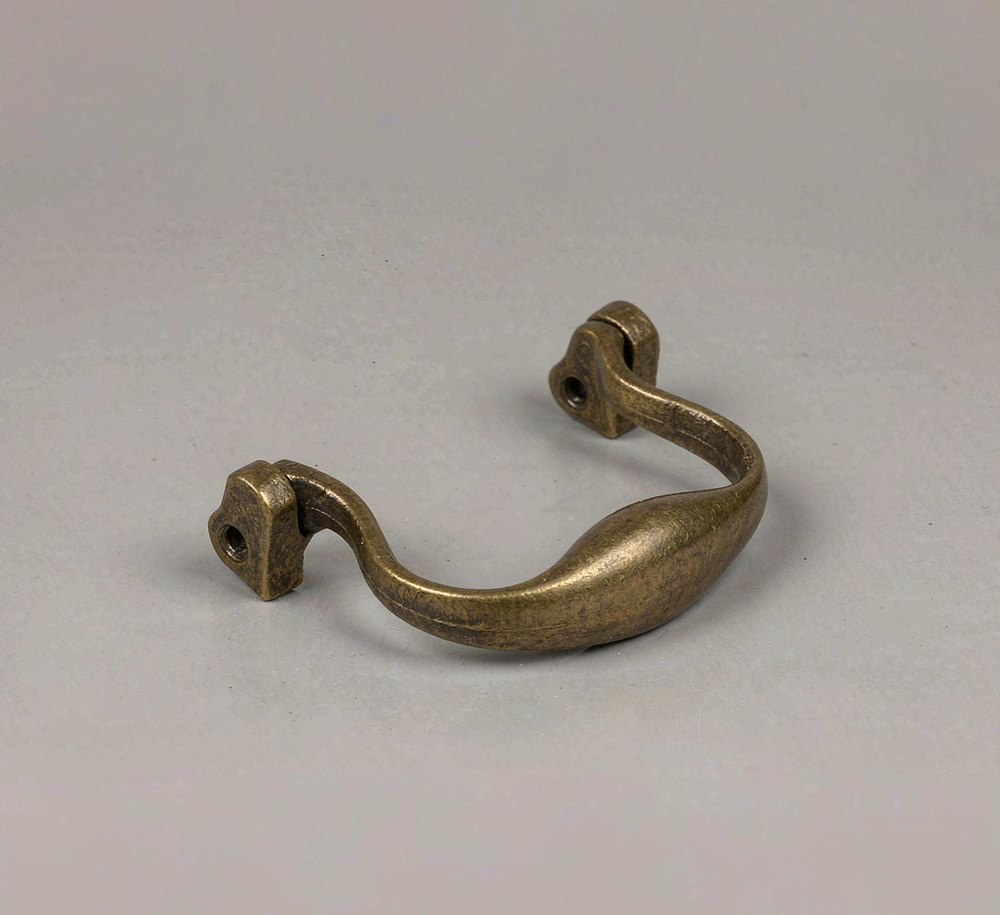 Heritage Swing Handle — The classic, hand-rubbed bronze swing handle